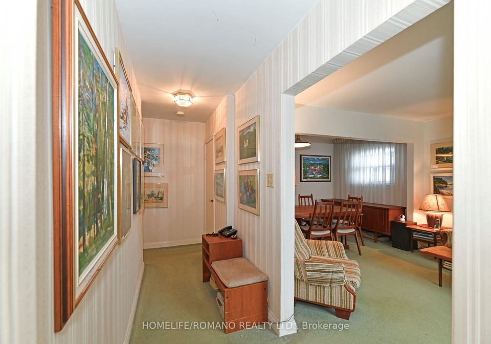 238-epsom-downs-drive-york-ontario-w12207082