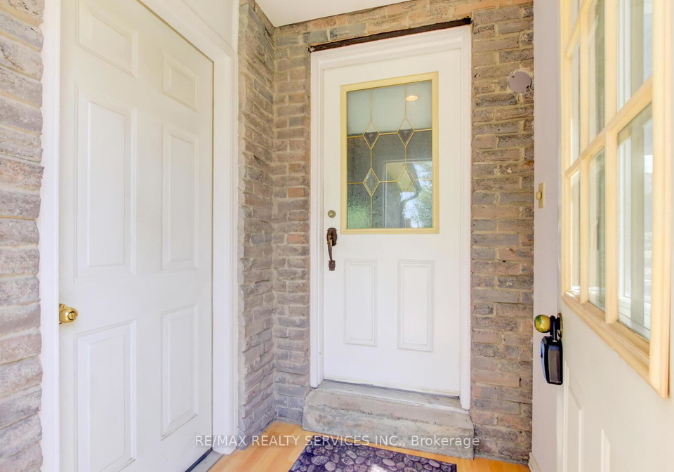 6-wesmorland-avenue-brampton-ontario-w12207104