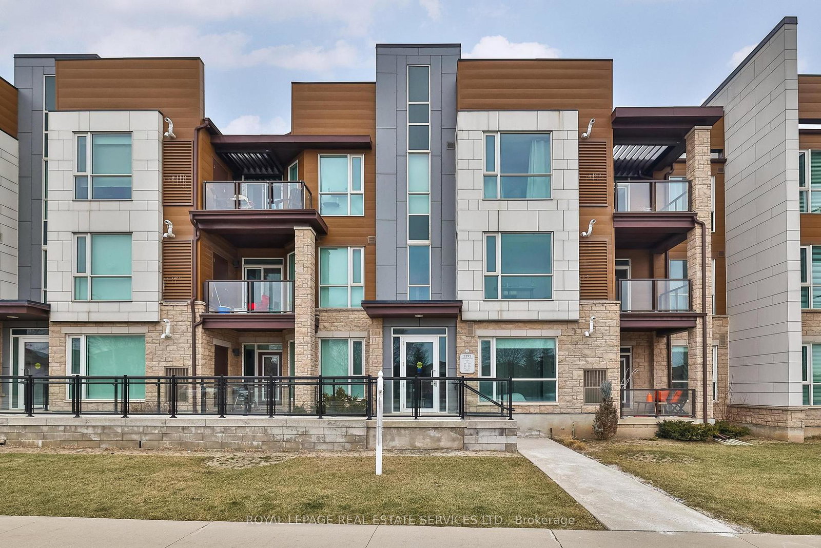 2393-bronte-road-oakville-ontario-w12207190