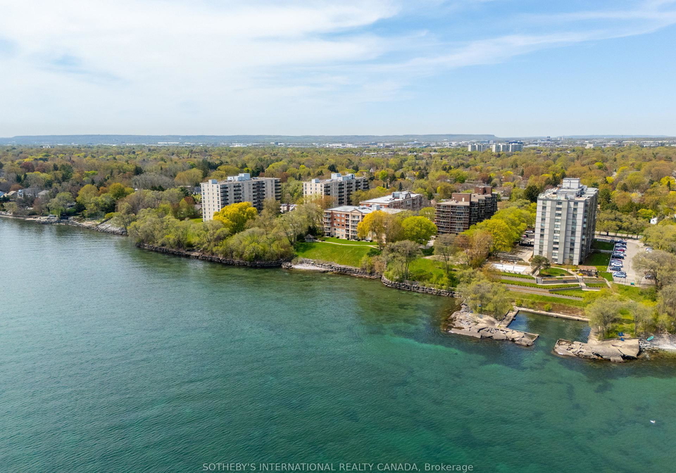 5194-lakeshore-road-burlington-ontario-w12207201