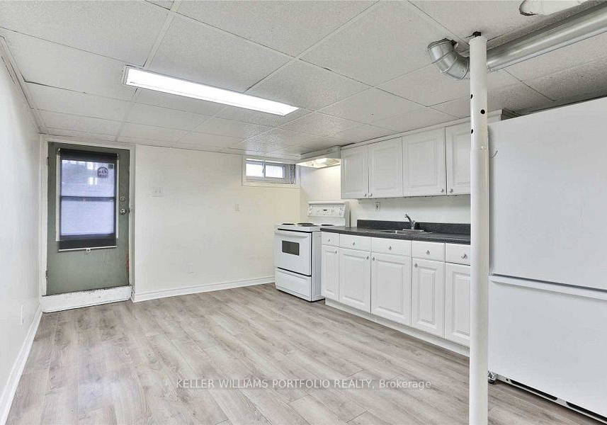 98-uxbridge-avenue-toronto-ontario-w12207210