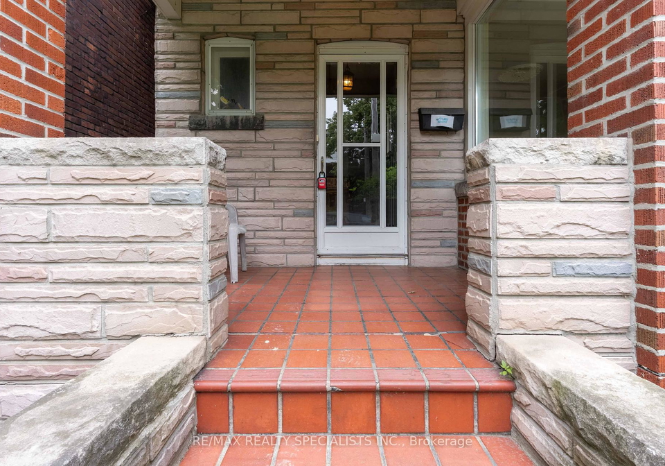 35-glenlake-avenue-toronto-ontario-w12207468