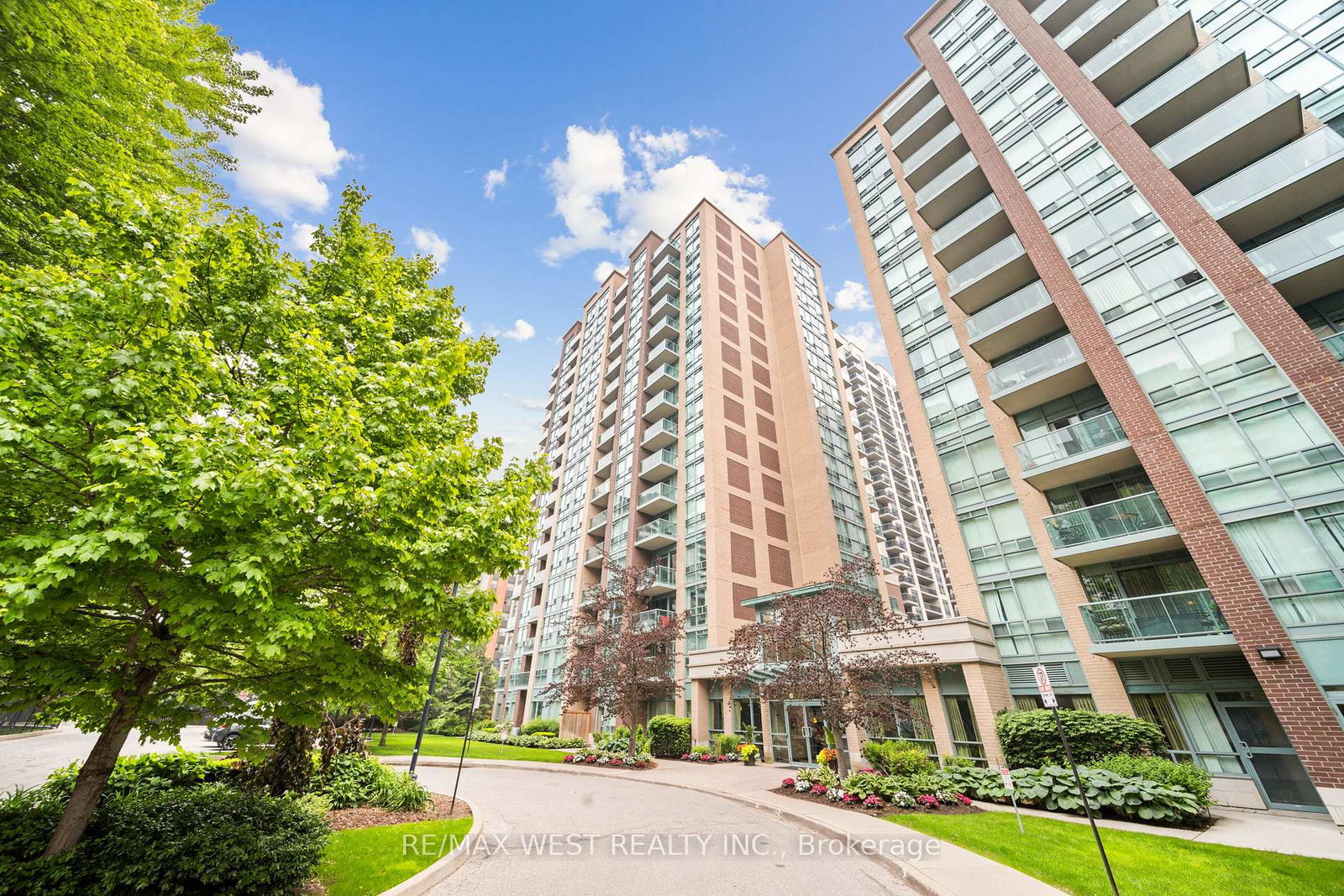 7-michael-power-place-etobicoke-ontario-w12207612