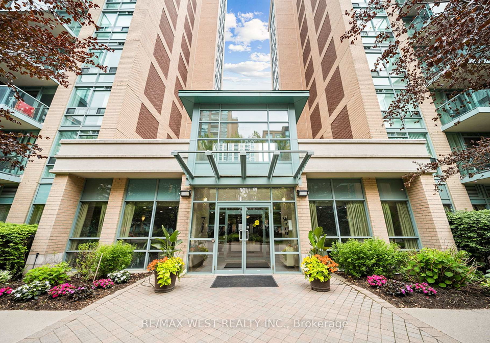 7-michael-power-place-etobicoke-ontario-w12207612