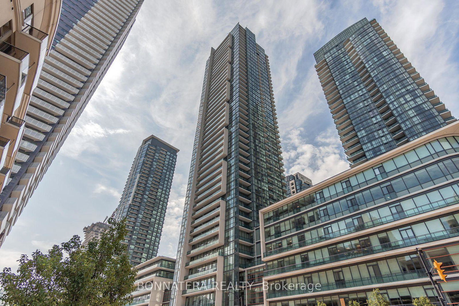 4070-confederation-parkway-mississauga-ontario-w12207632