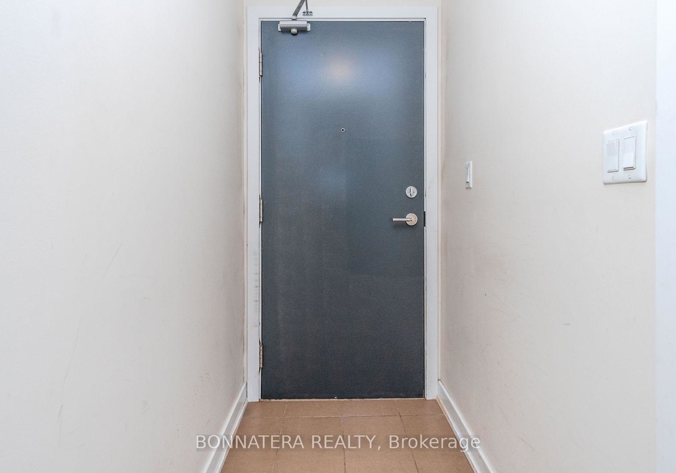 4070-confederation-parkway-mississauga-ontario-w12207632
