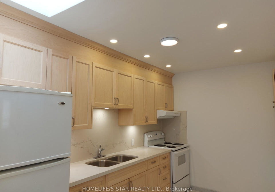 292dufferin-street-north-york-ontario-w12207988