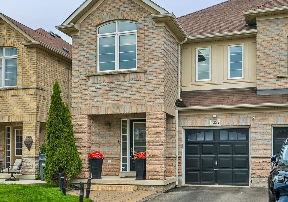 4237-thomas-alton-boulevard-burlington-ontario-w12208286
