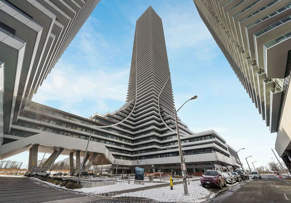 30-shore-breeze-drive-etobicoke-ontario-w12208363