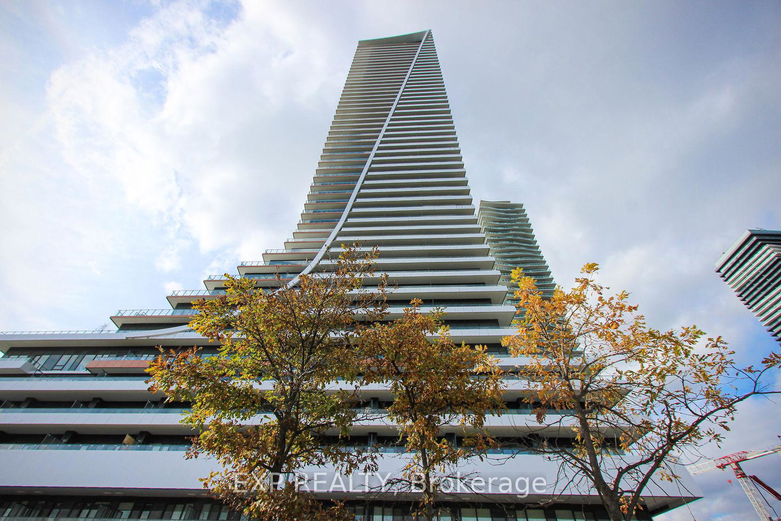 30-shore-breeze-drive-etobicoke-ontario-w12209099