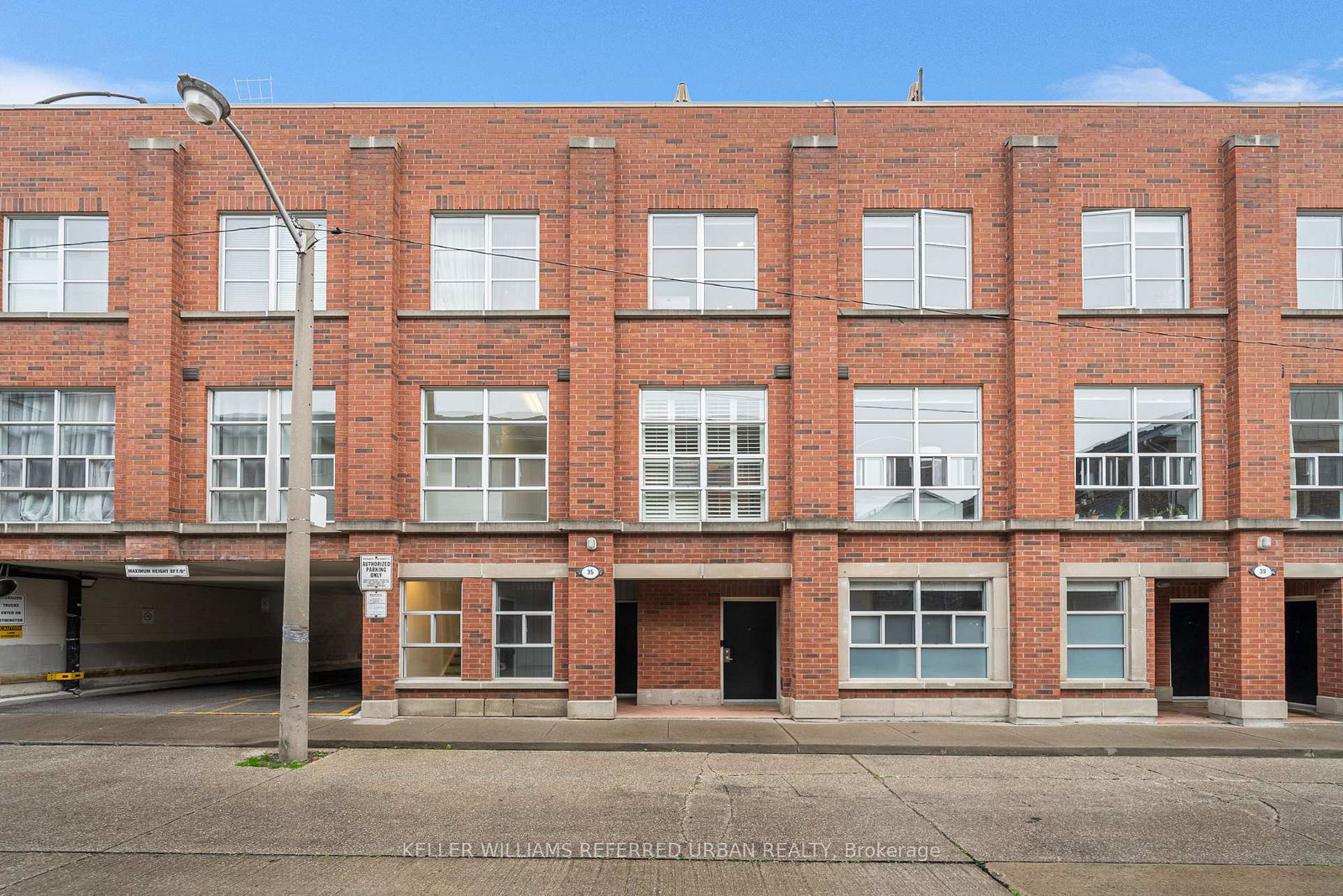 35-dekoven-mews-toronto-ontario-w12209466