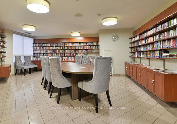 55-kingsbridge-garden-sw-mississauga-ontario-w12209838