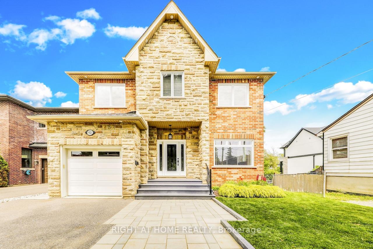 921-aviation-road-mississauga-ontario-w12209849