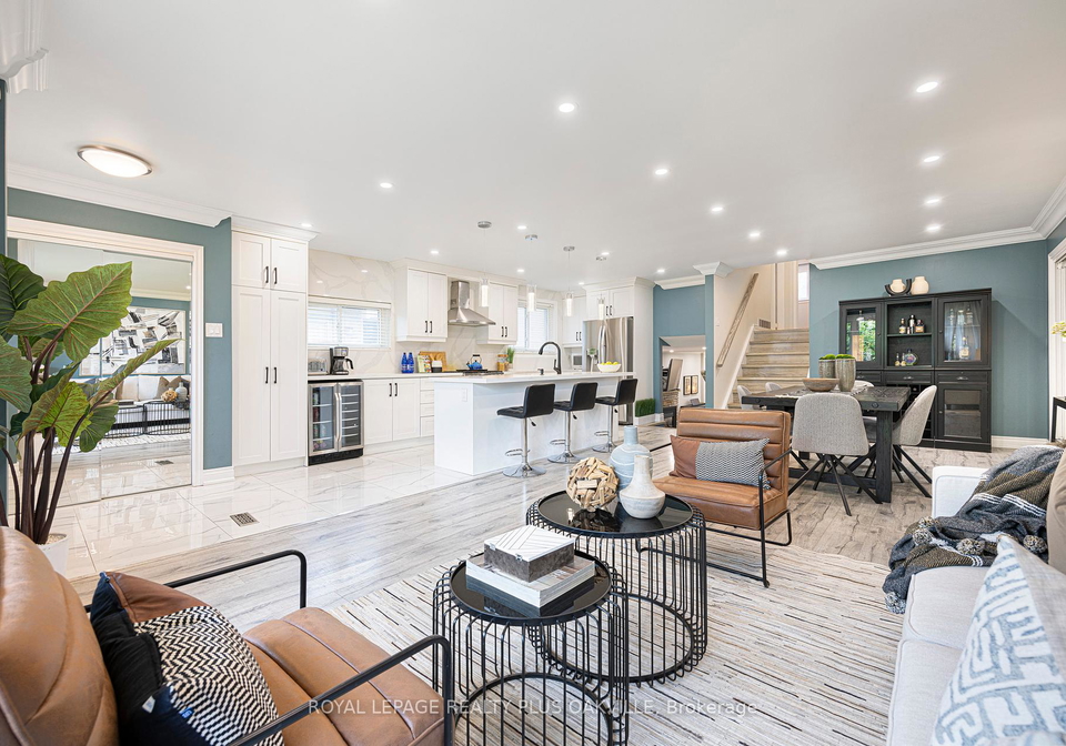 947-mcbride-avenue-mississauga-ontario-w12209967