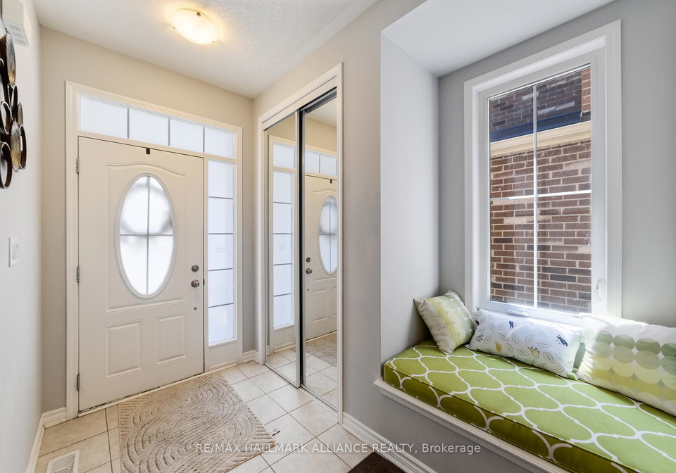 569-langholm-street-milton-ontario-w12210001