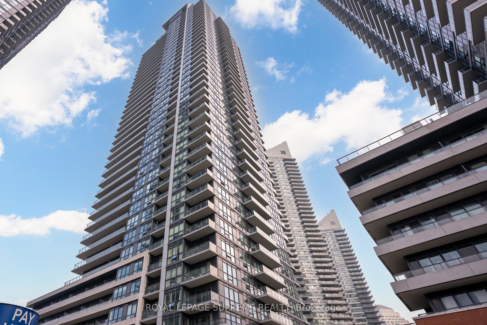 2212-lake-shore-boulevard-w-etobicoke-ontario-w12210274