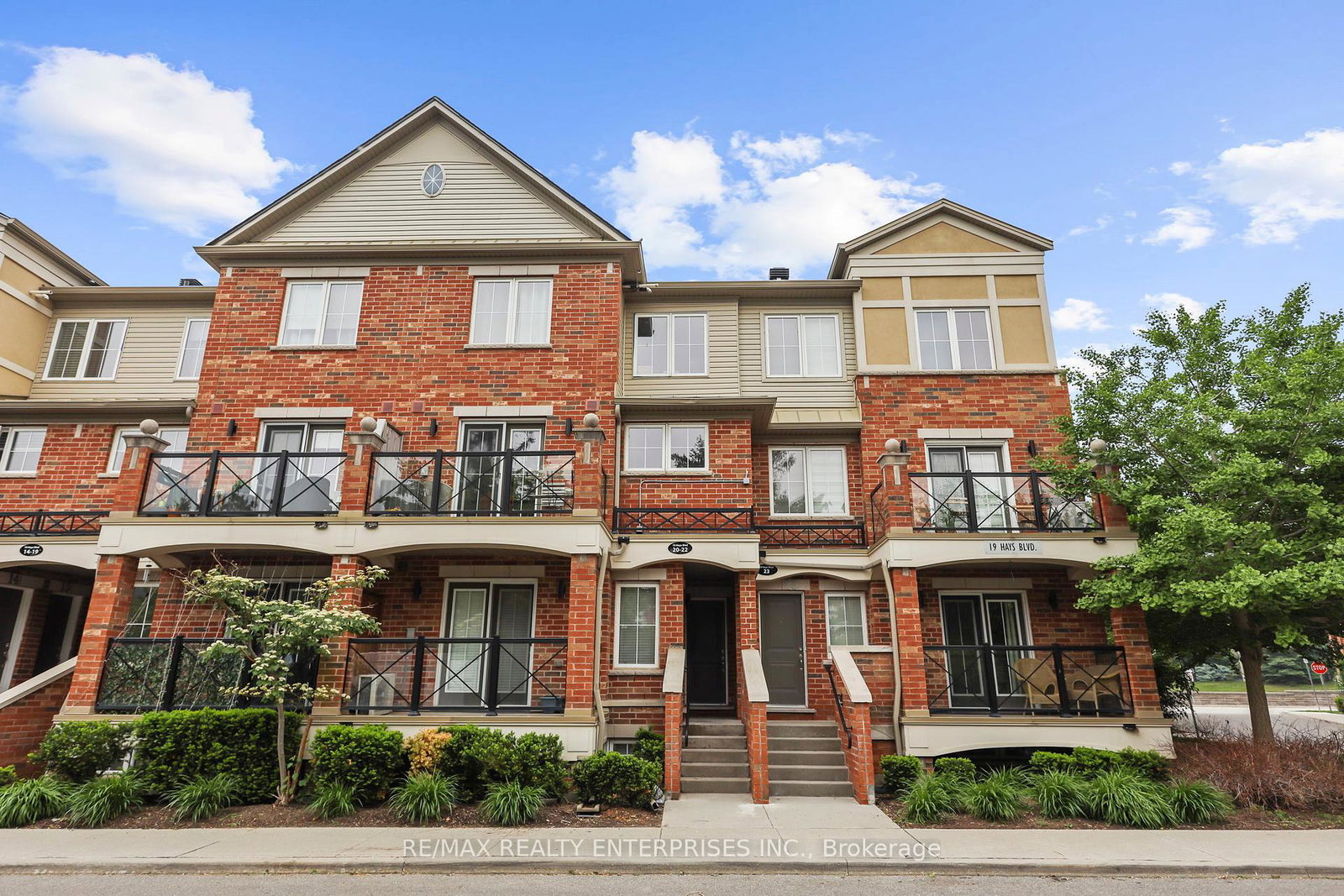 19-hays-boulevard-oakville-ontario-w12210848
