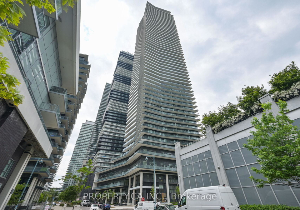 38-annie-craig-drive-etobicoke-ontario-w12210893