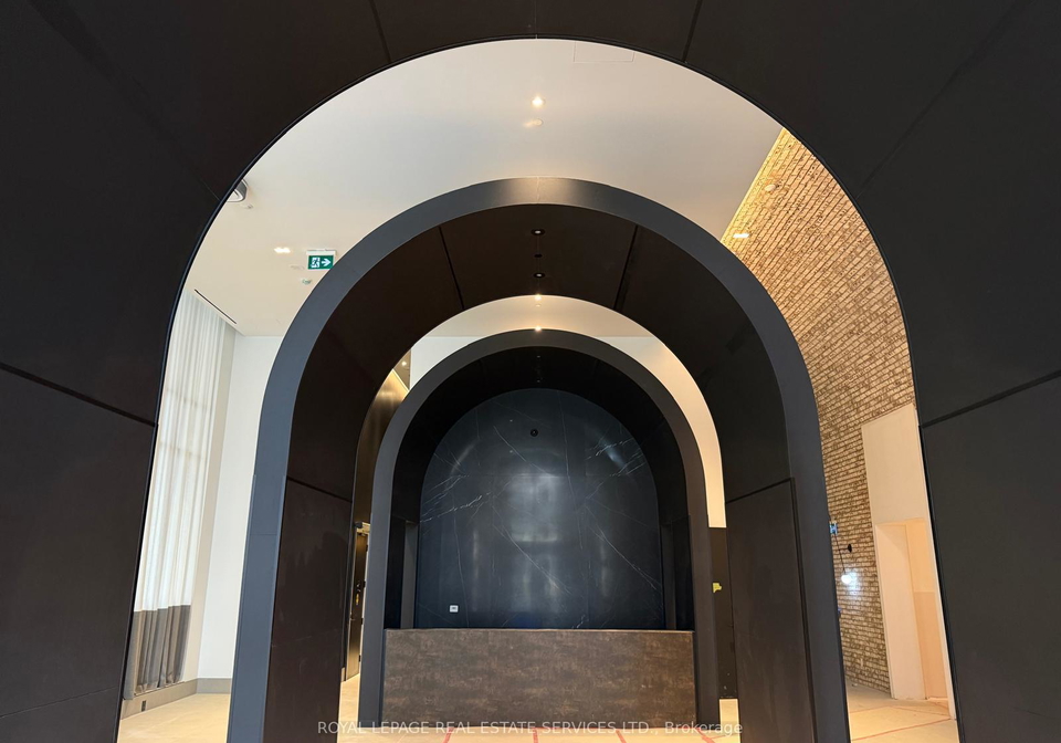 285-dufferin-street-toronto-ontario-w12211229