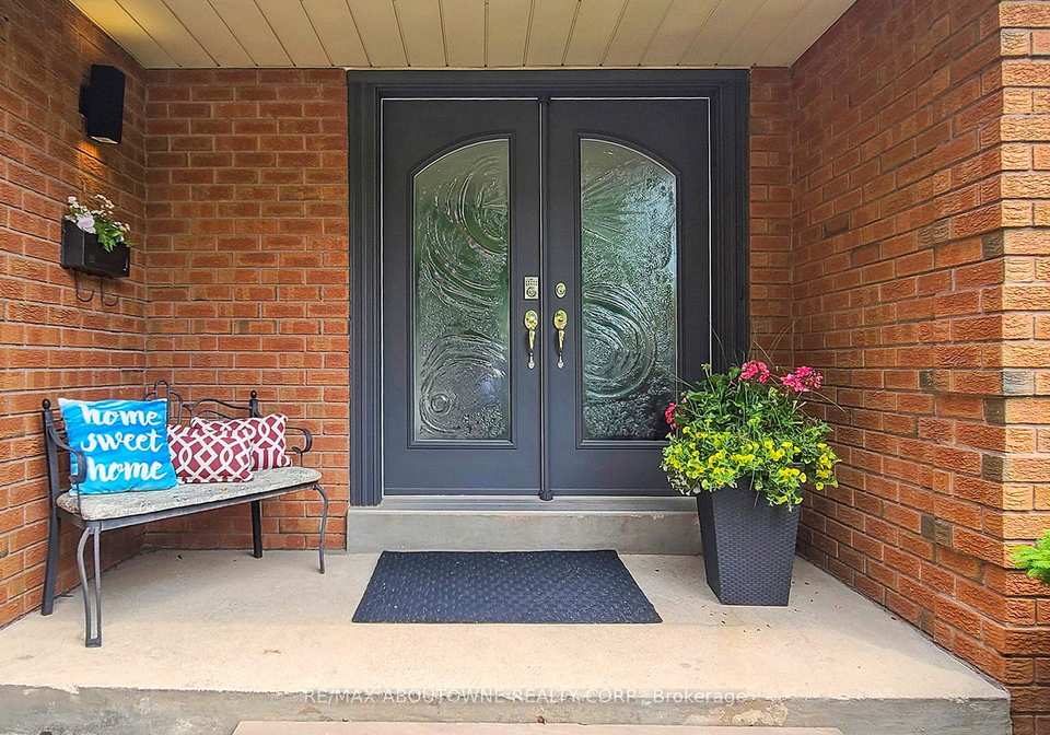 1385-greendale-terrace-oakville-ontario-w12211467