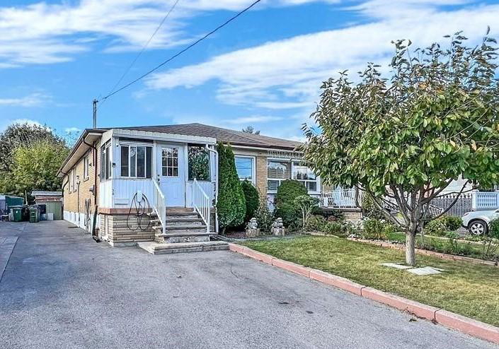30-habitant-drive-york-ontario-w12211652