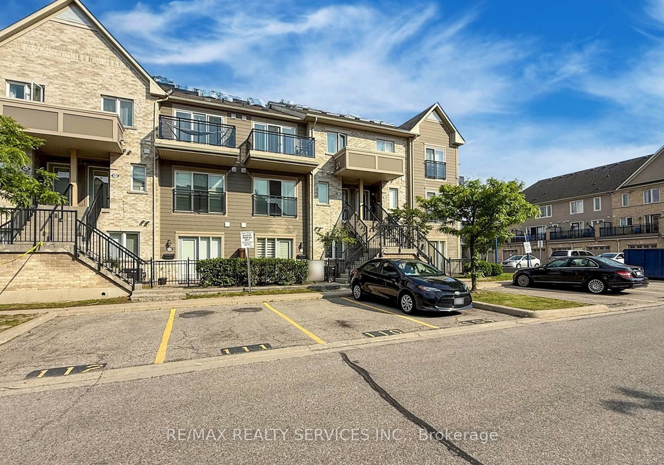 60-fairwood-circle-brampton-ontario-w12211758
