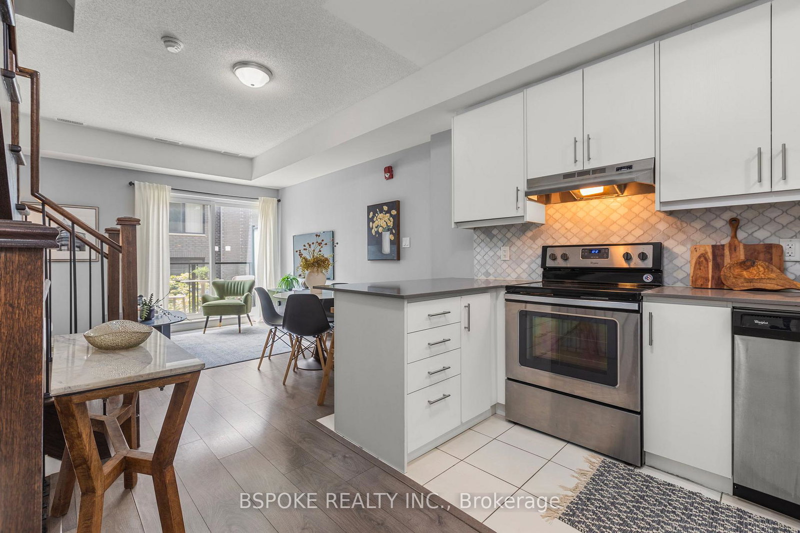 2063-weston-road-w-north-york-ontario-w12212012
