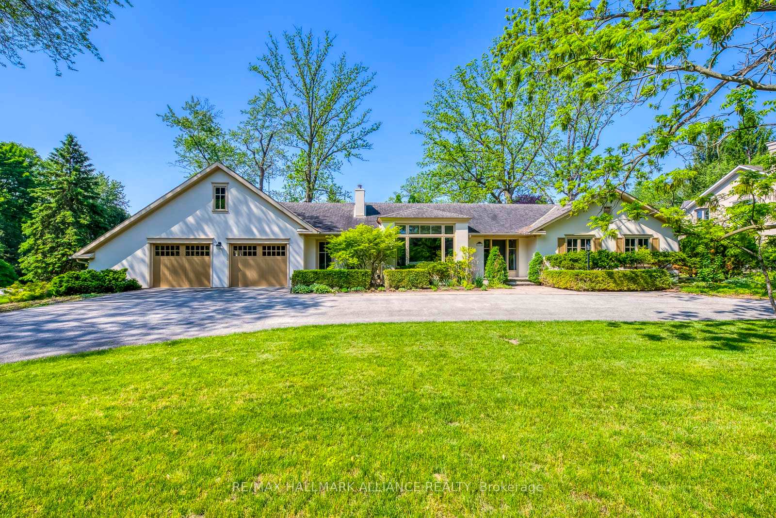 174-chartwell-road-oakville-ontario-w12212101