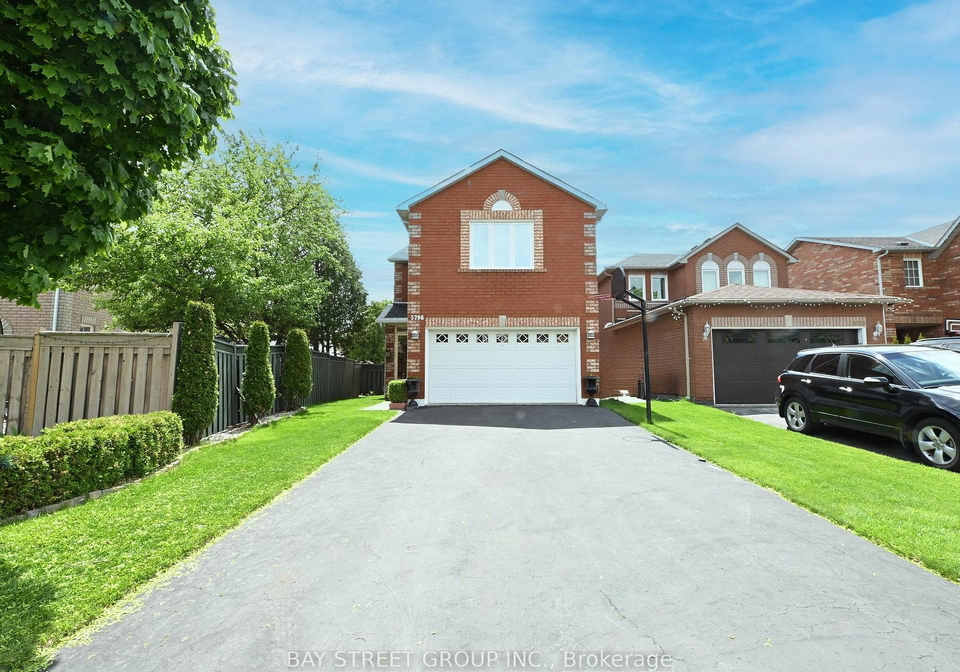 5796-sidmouth-street-mississauga-ontario-w12212360