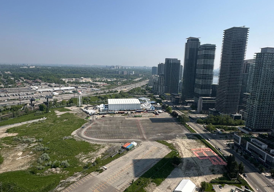 2220-lake-shore-boulevard-west-etobicoke-ontario-w12212634