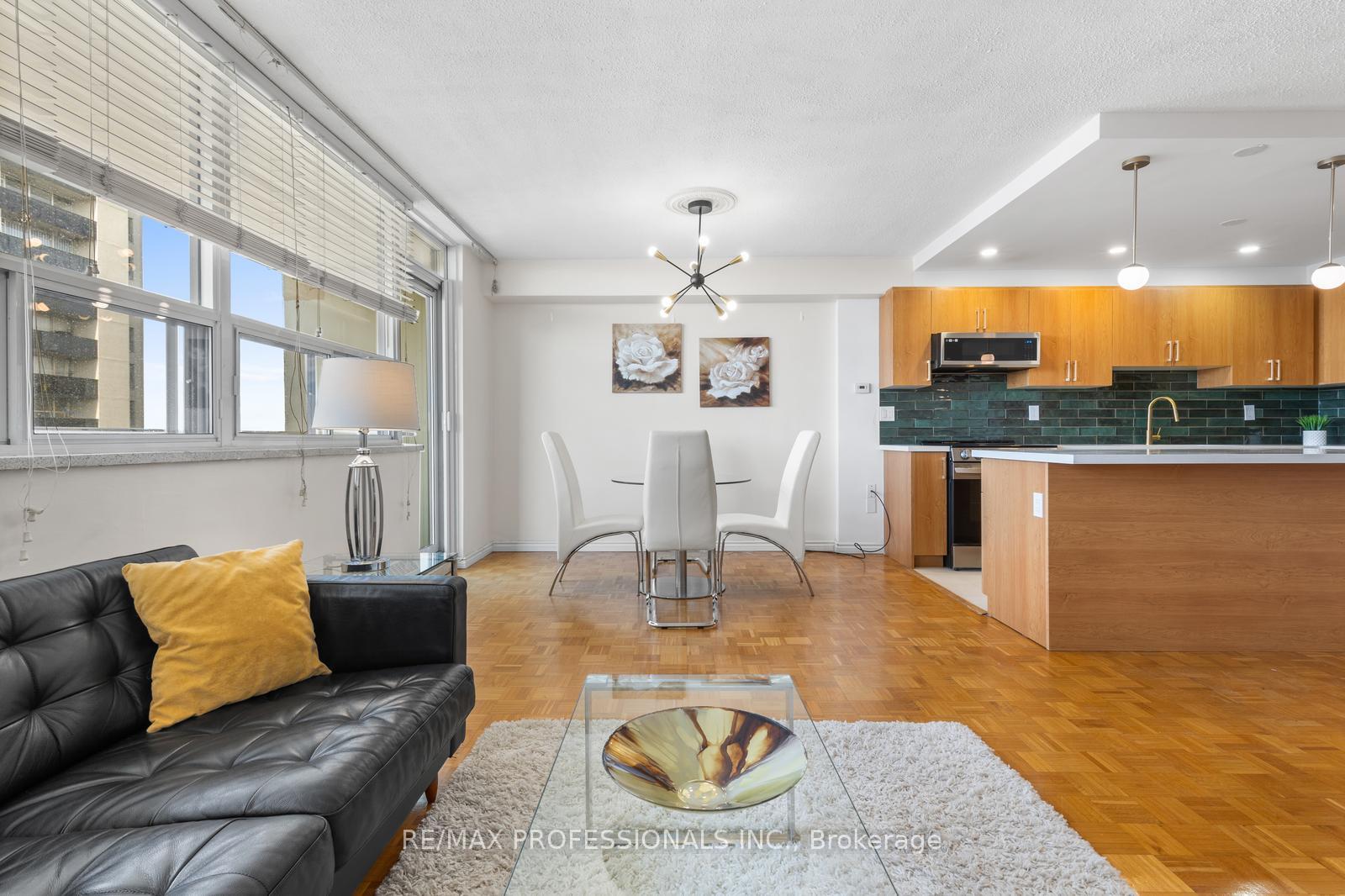 360-ridelle-avenue-north-york-ontario-w12212703