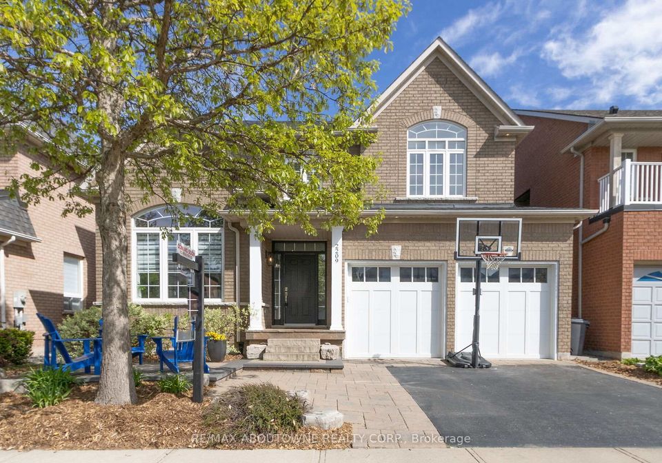2209-falling-green-drive-oakville-ontario-w12213034