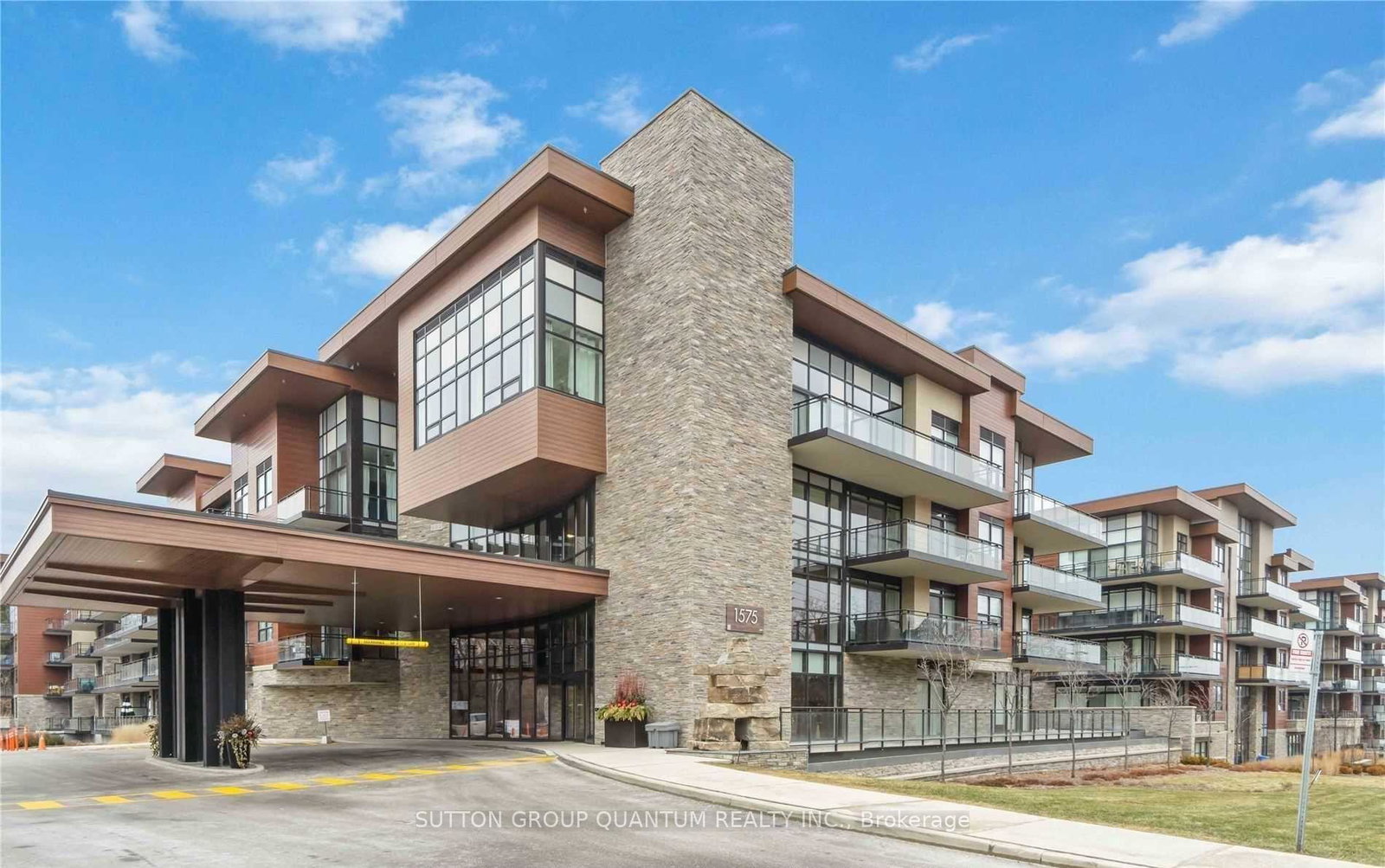 1575-lakeshore-road-w-mississauga-ontario-w12213108
