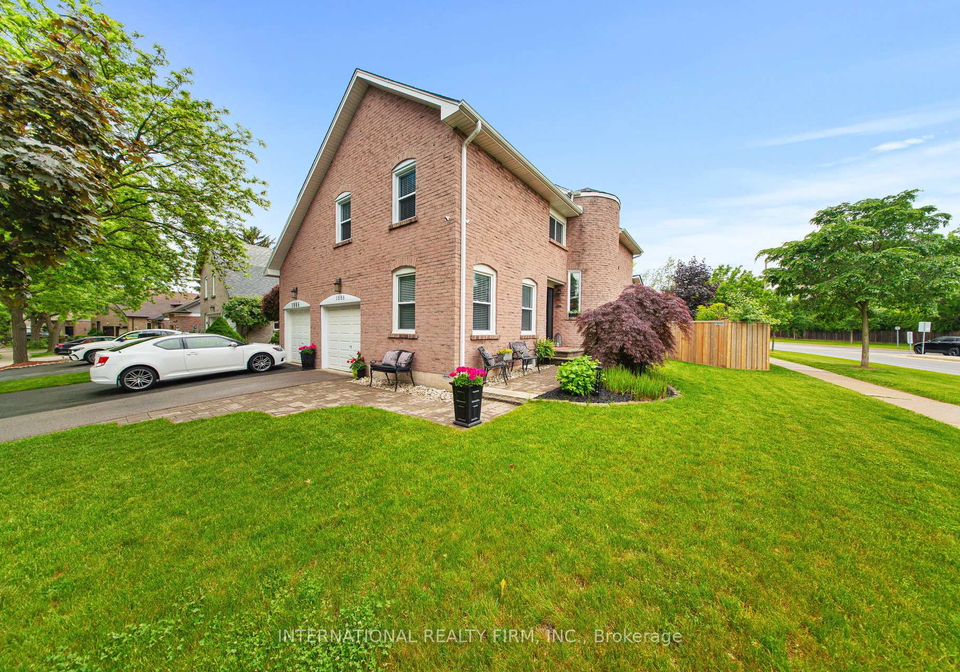 1088-runnymead-crescent-oakville-ontario-w12213253