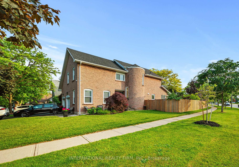 1088-runnymead-crescent-oakville-ontario-w12213253