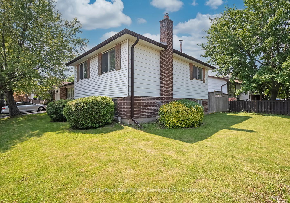1201-consort-crescent-burlington-ontario-w12213336