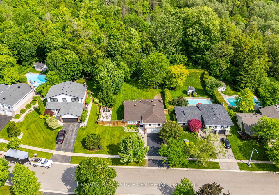 15-noble-court-halton-hills-ontario-w12213391