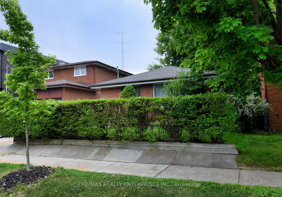 14-jellicoe-avenue-etobicoke-ontario-w12213393