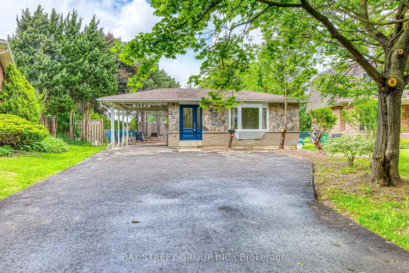 2662-kinnerton-crescent-mississauga-ontario-w12213417