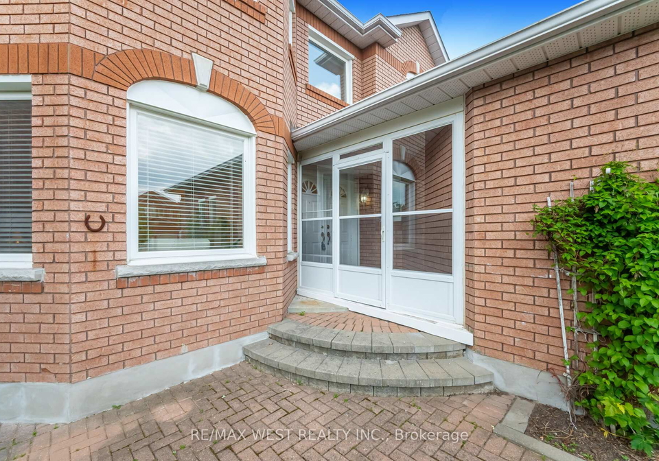 37-killaloe-crescent-halton-hills-ontario-w12214067