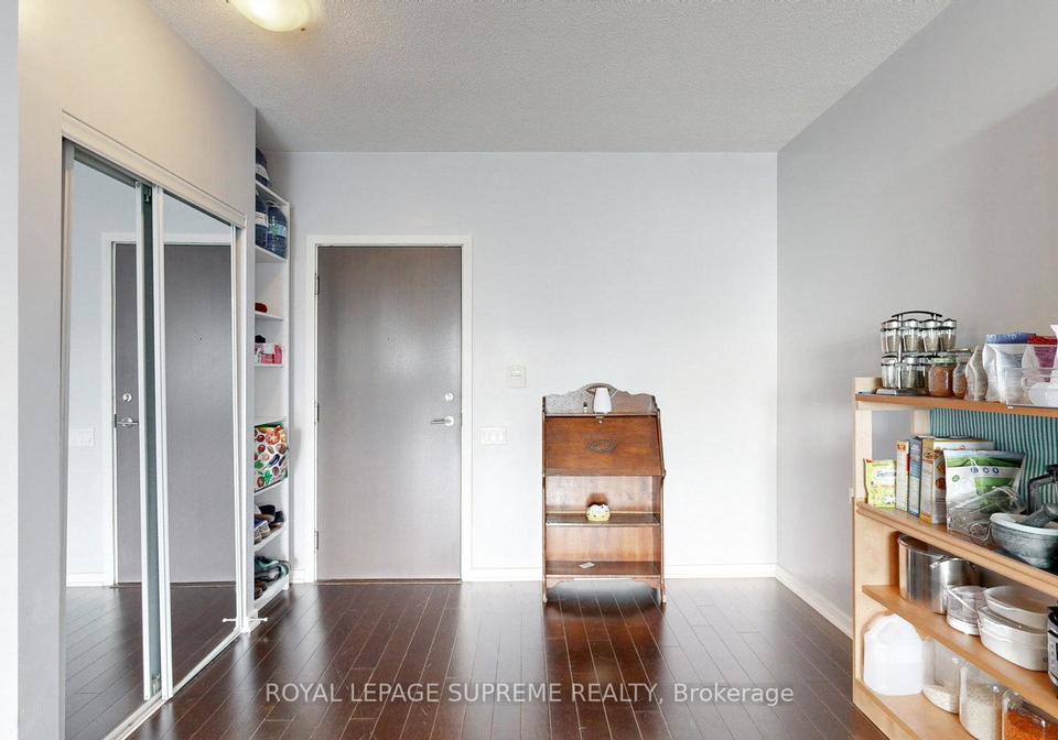 103-the-queensway-avenue-toronto-ontario-w12214125