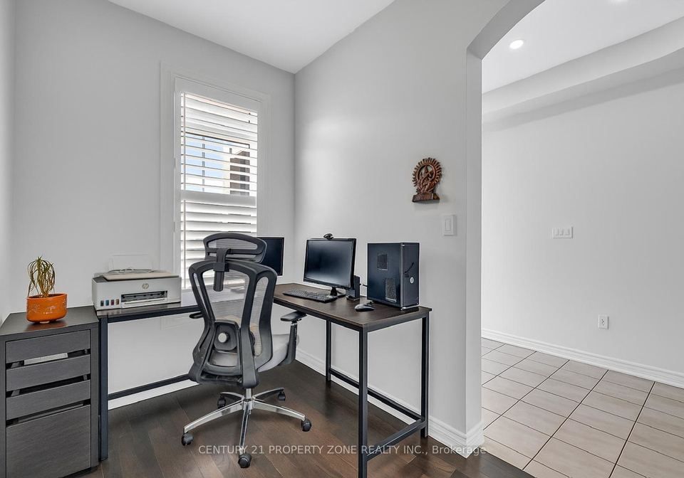 8-young-garden-crescent-brampton-ontario-w12214257