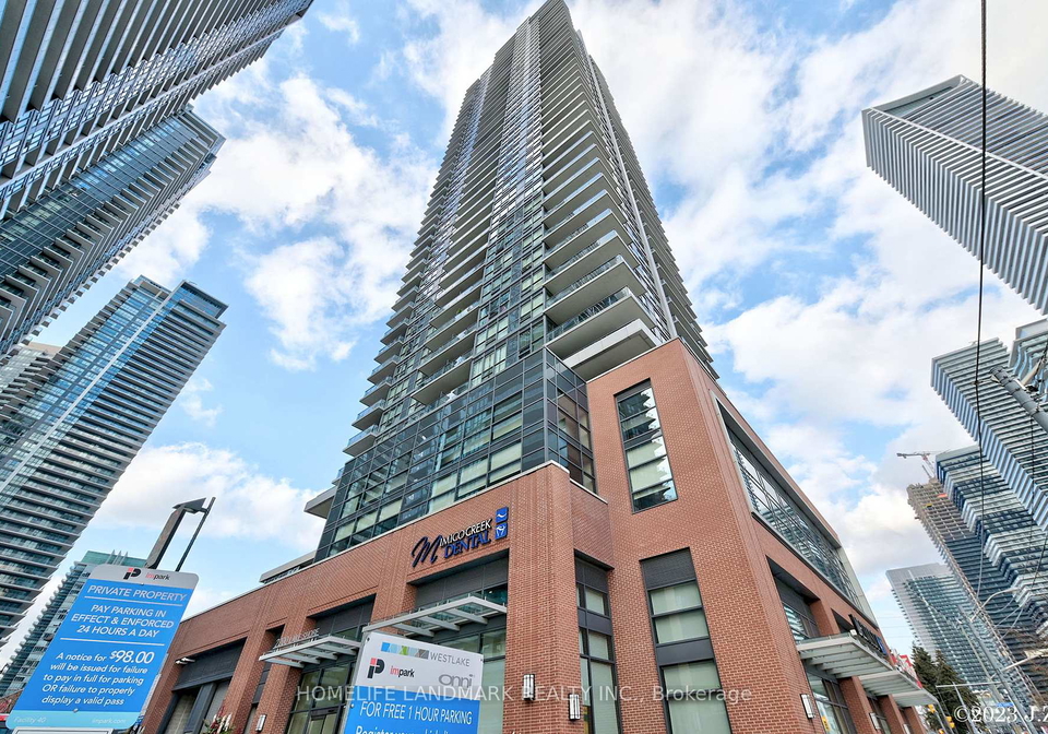 2200-lake-shore-boulevard-w-etobicoke-ontario-w12214298