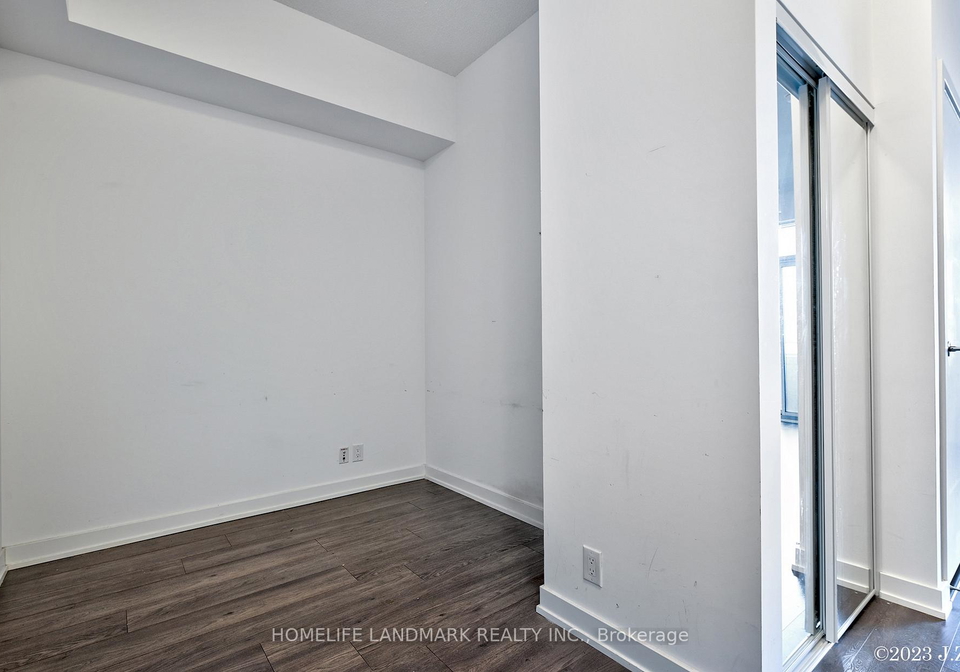 2200-lake-shore-boulevard-w-etobicoke-ontario-w12214298