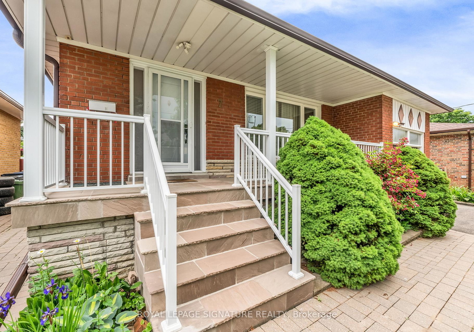 7-west-wareside-road-etobicoke-ontario-w12214631