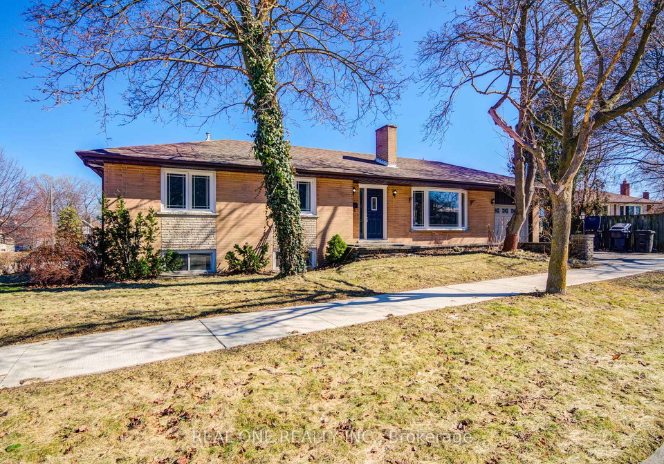 1-barwell-crescent-etobicoke-ontario-w12215070