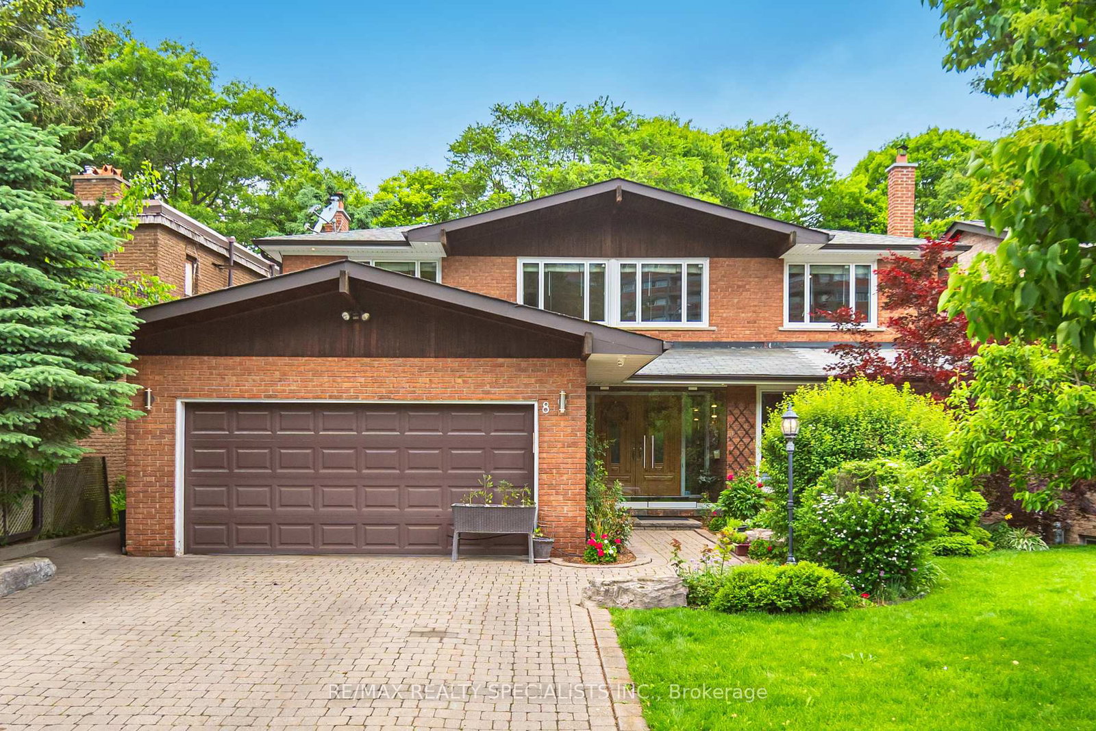 8-strath-humber-court-etobicoke-ontario-w12215100