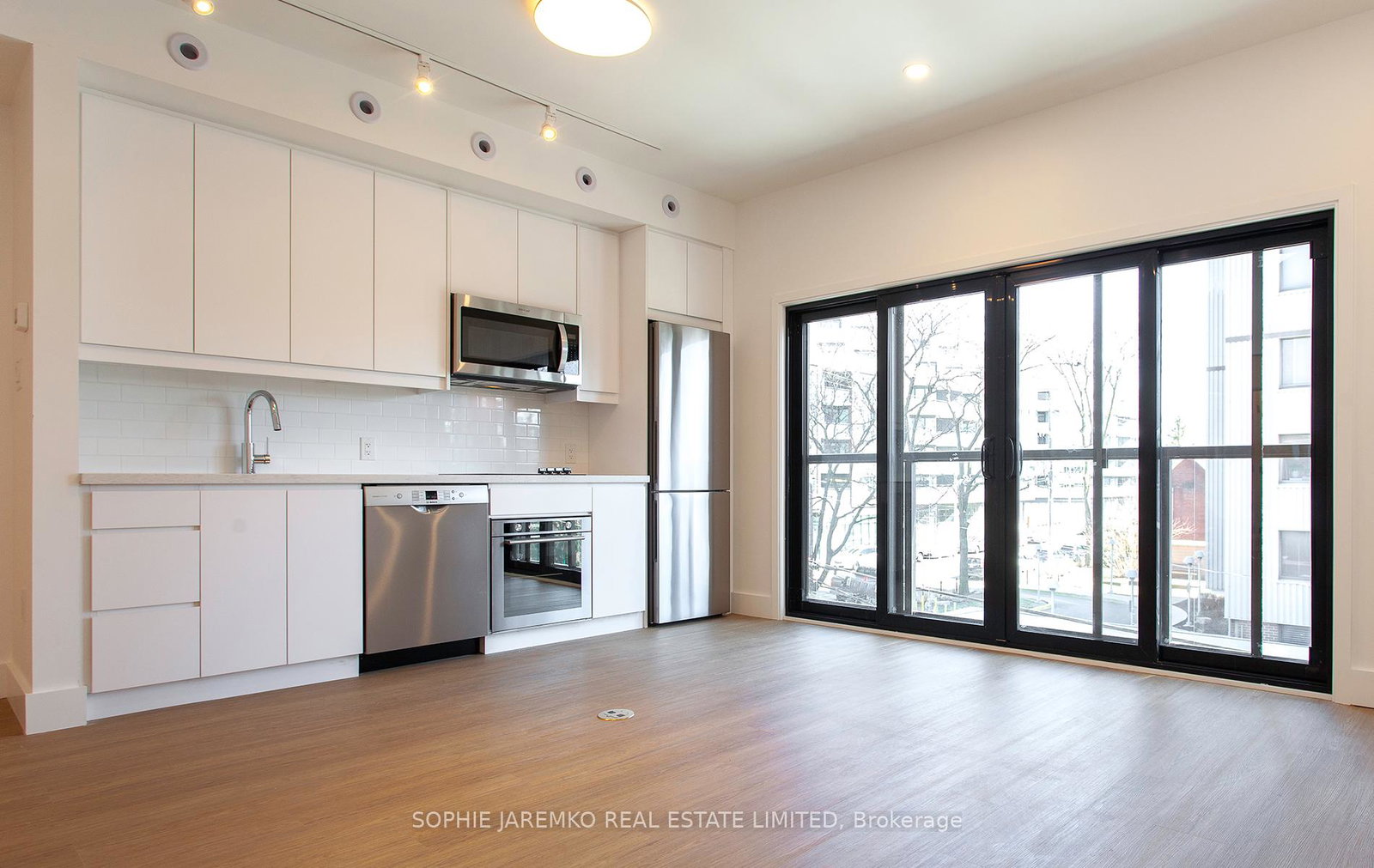 41roncesvalles-avenue-toronto-ontario-w12215348