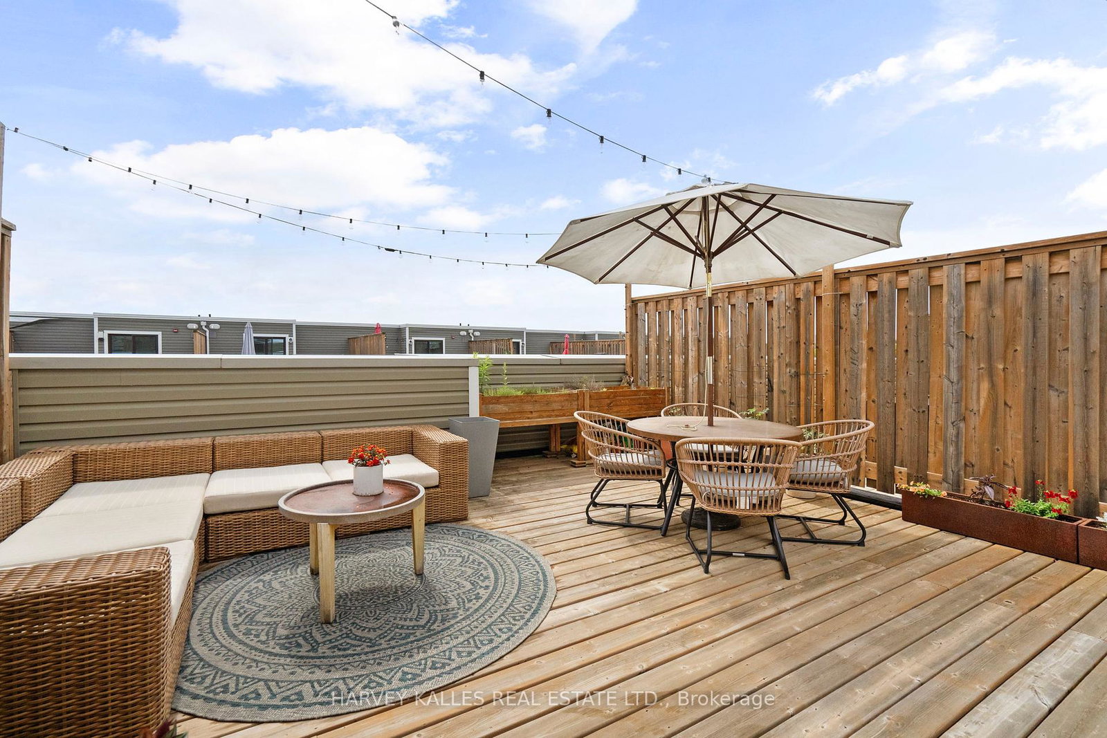 85-eastwood-park-gardens-etobicoke-ontario-w12215389