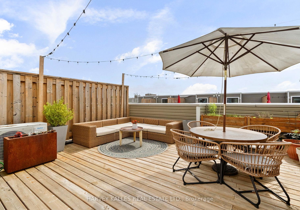 85-eastwood-park-gardens-etobicoke-ontario-w12215389